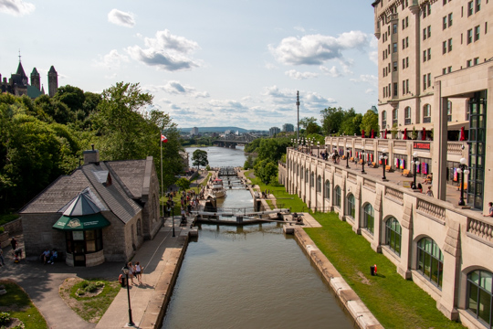 Ottawa Rideau Canal from Plaza bridge
