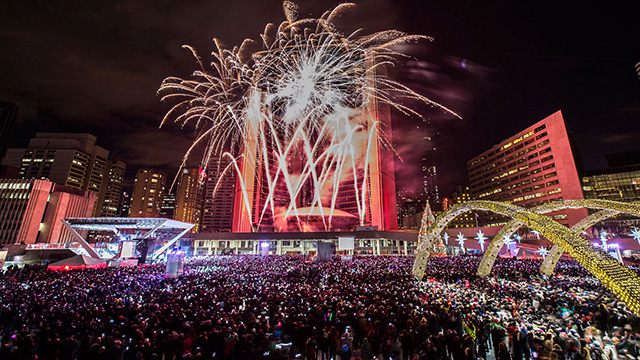 Toronto new years eve fireworks